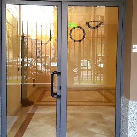 Vivere Isola 아파트 *