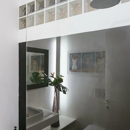 Apartment Vivere Isola Milan